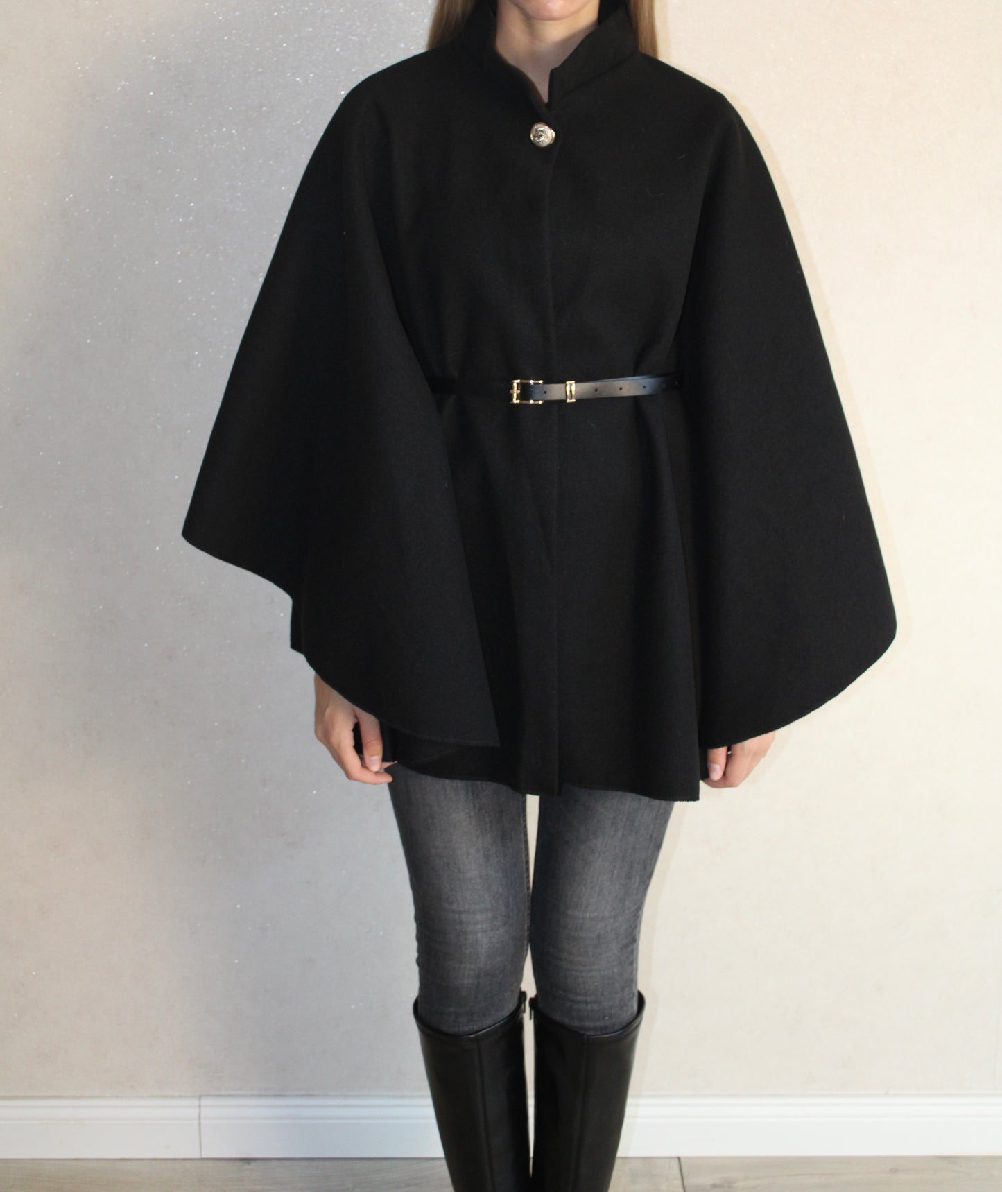 Cape-Mantel