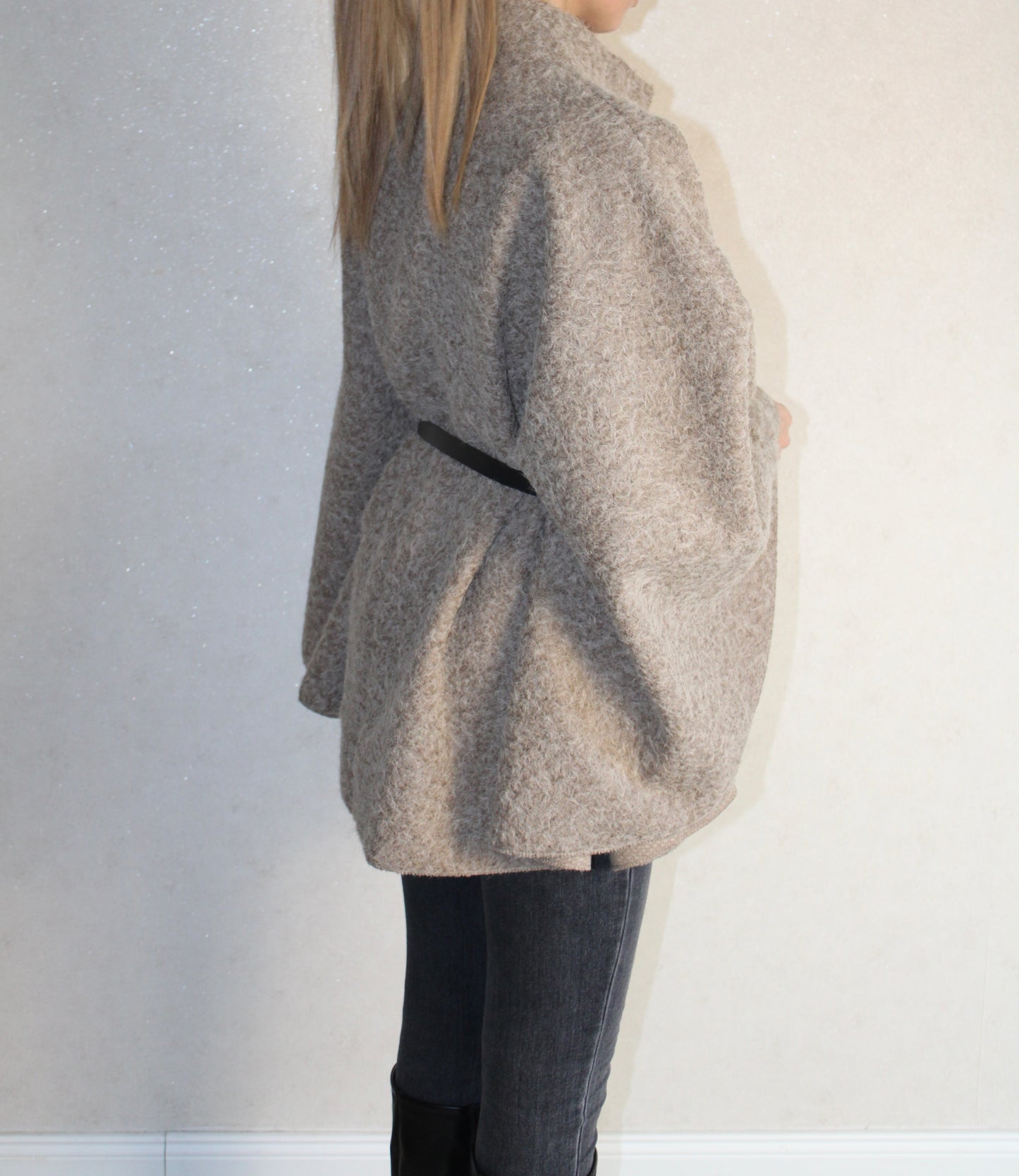 Cape-Mantel